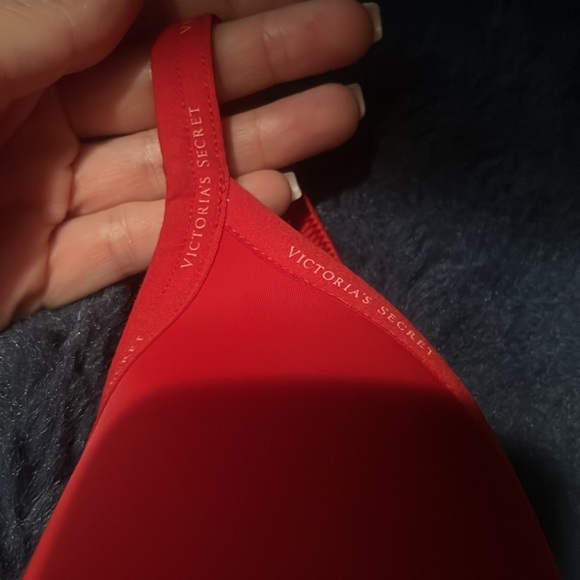 VS T-shirt lightly lined wireless Bra - Picture 5 of 5